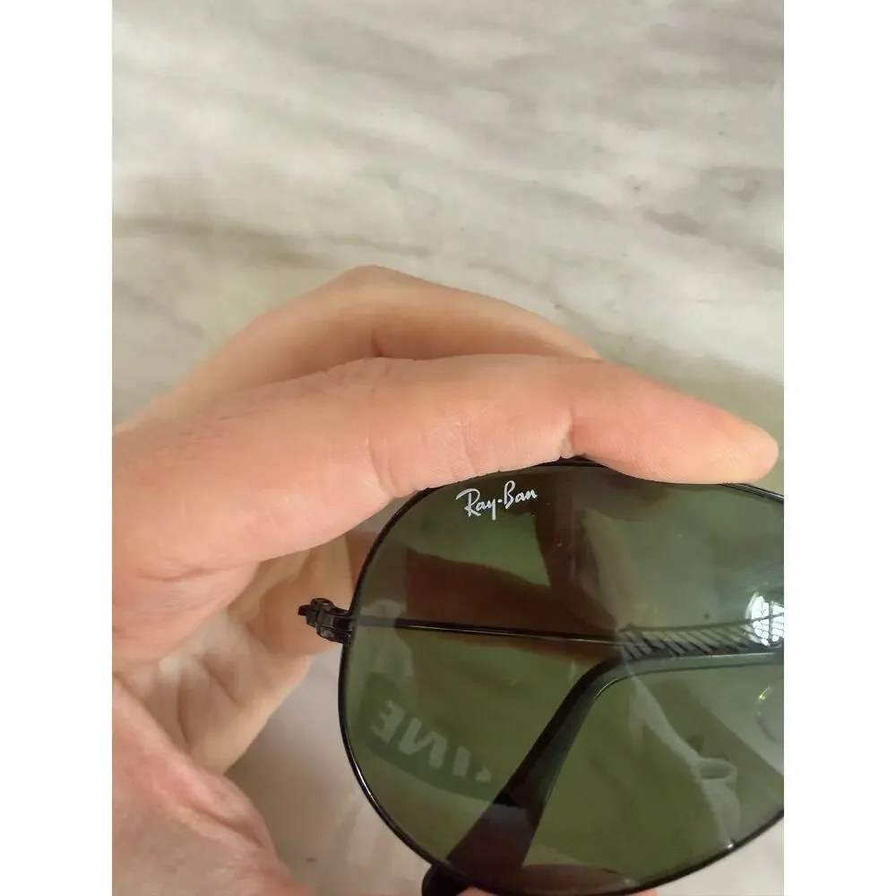Vintage Ray Ban Black Tone Metal Polarized Aviator Sunglasses Flaw
